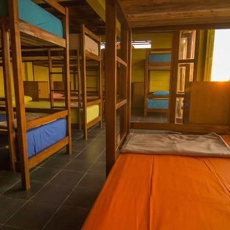 One Tree Hill - Hostel Labuan Bajo Exterior foto
